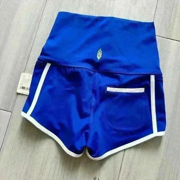 Perfect Royal Blue free people short shorts - Picture 2 of 2